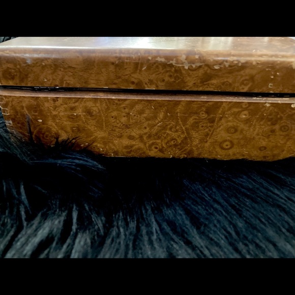 19th Century Burl Wood Box With Bakelite Handle - Picture 13 of 16